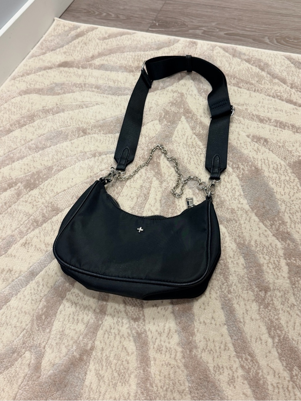 Black “White fox” Women's Shoulder Bag with Chain Accent